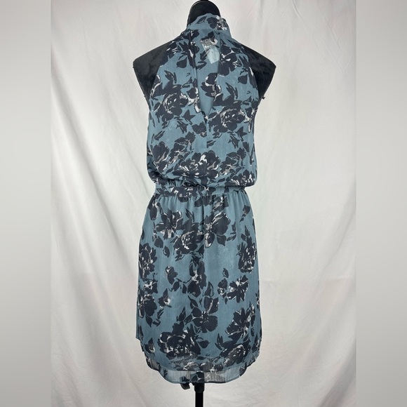 Banana Republic Floral Dress with Neck Tie - Picture 4 of 8
